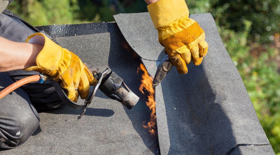 Expert Emergency Roof Repairs services in Louisiana, MO